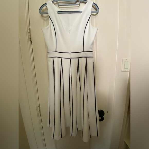 White House Black Market Midi Dress Size 4P - Picture 2 of 4